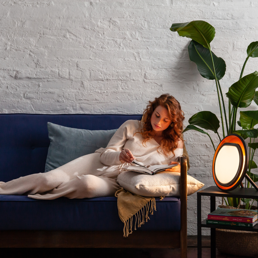Halo – a multifunctional 10,000 lux light therapy lamp with Day and Evening modes