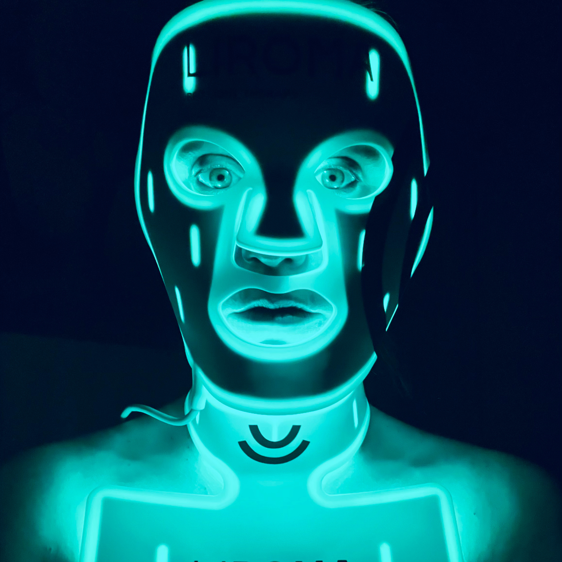 LIROMA® LED Red and Near-Infrared Light Therapy Mask for the Face, Neck, and Décolleté