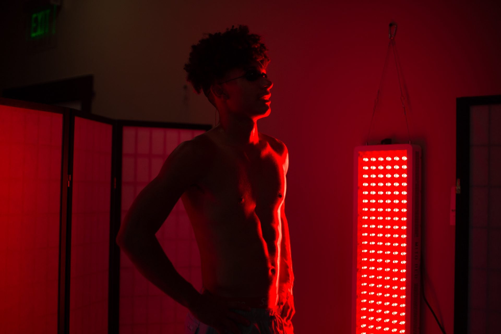 Kas yra Raudonos šviesos terapija (Red Light Therapy/RLT)?