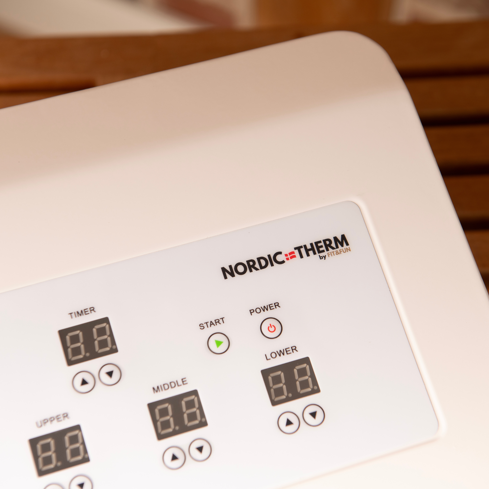 Nordic Therm® Deluxe infraraudonųjų spindulių kūno sauna su 3 zonomis ir 144 energijos akmenimis