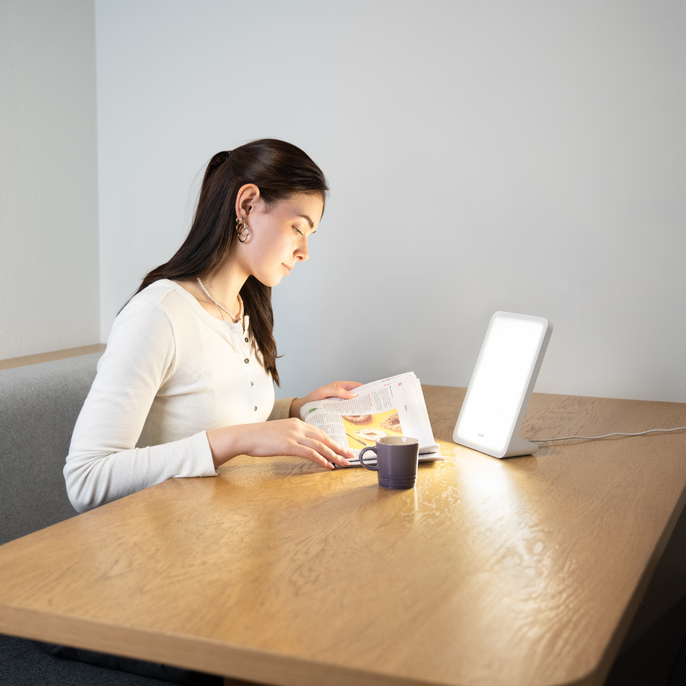 Mini - compact 10,000 lux light therapy lamp for mood, energy and sleep regulation