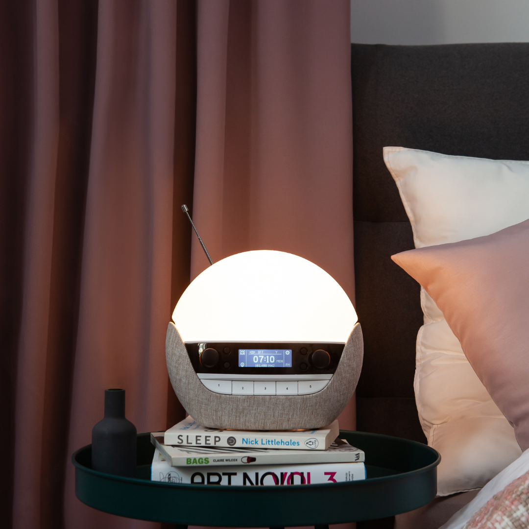 Bodyclock Luxe 700FM – light alarm clock with 25 sounds, Bluetooth connection