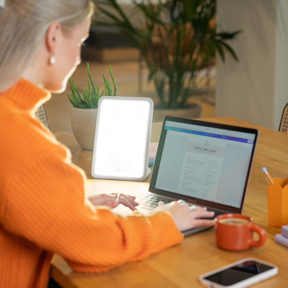 Mini - compact 10,000 lux light therapy lamp for mood, energy and sleep regulation