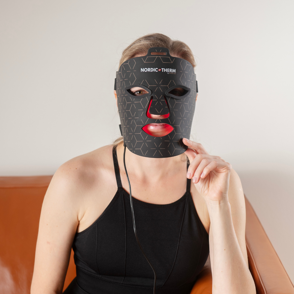 Nordic Therm® nelja lainepikkusega LED-valgusteraapia mask sinise ja kollase valgusega