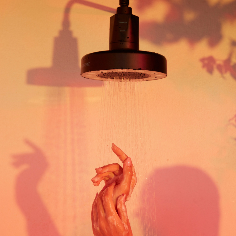 HigherDOSE'i punase ja lähi-infrapunavalguse teraapia dušiotsik