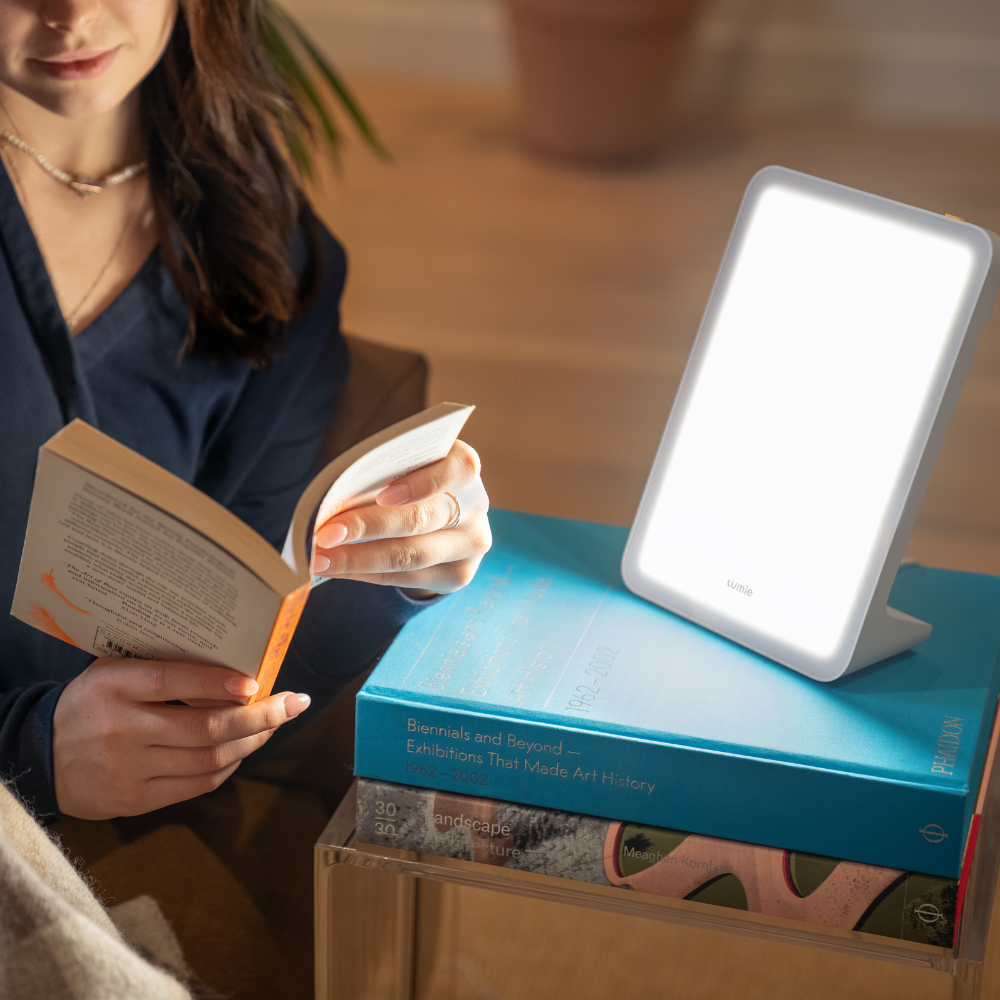 Mini - compact 10,000 lux light therapy lamp for mood, energy and sleep regulation