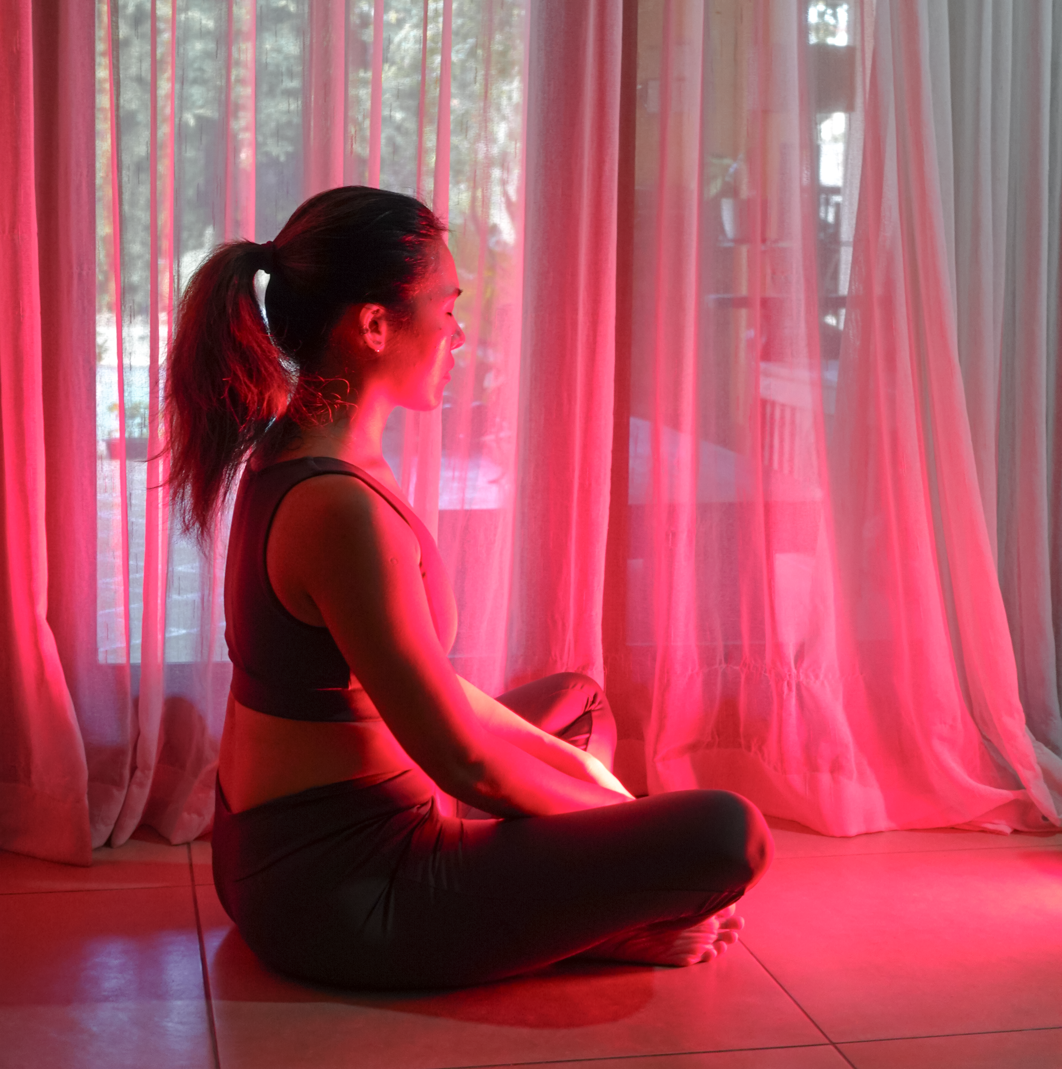 Luminousred® Essential therapeutic red light and near infrared (NIR) lamp